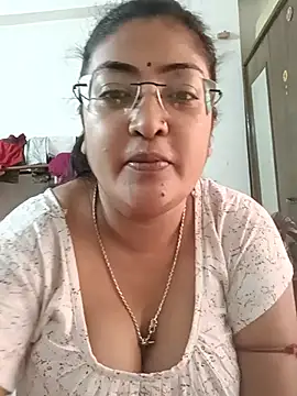 LAVERNIYA  online show from November 2025 05:17:02 AM