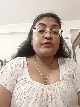 LAVERNIYA  online show from November 2025 11:42:02 AM