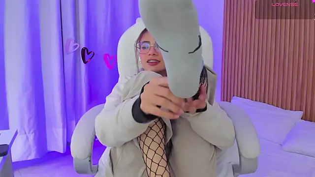 sophiecherry  online show from March 2025 05:51:01 AM