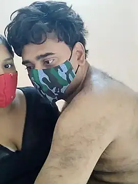 Snapshot of IND_COUPLE1 chatting on December 2024 03:52:01 AM IND COUPLE1 online show from December 2024 03:52:01 AM