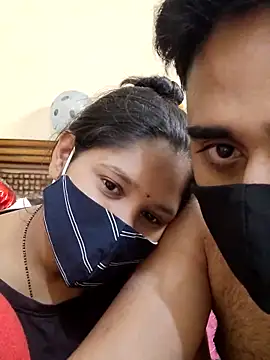 Snapshot of IND_COUPLE1 chatting on February 2025 04:09:02 PM IND COUPLE1 online show from February 2025 04:09:02 PM