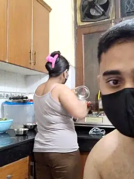 Snapshot of IND_COUPLE1 chatting on February 2025 09:58:02 PM IND COUPLE1 online show from February 2025 09:58:02 PM