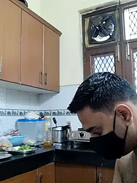 Snapshot of IND_COUPLE1 chatting on March 2025 07:41:01 AM IND COUPLE1 online show from March 2025 07:41:01 AM