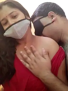 Snapshot of IND_COUPLE1 chatting on March 2026 06:05:02 AM IND COUPLE1 online show from March 2026 06:05:02 AM