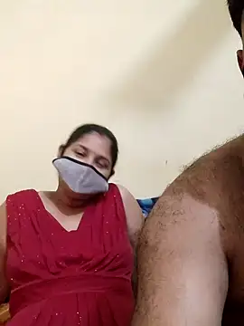 Snapshot of IND_COUPLE1 chatting on March 2026 05:40:02 PM IND COUPLE1 online show from March 2026 05:40:02 PM