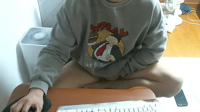 Snapshot of Stellan_0412 chatting on February 2026 04:54:01 AM Stellan 0412 online show from February 2026 04:54:01 AM