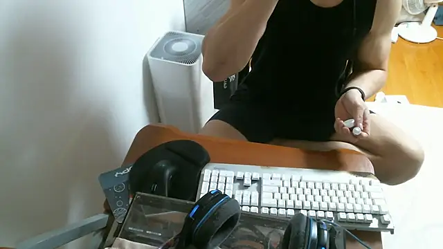 Snapshot of Stellan_0412 chatting on February 2026 11:19:01 AM Stellan 0412 online show from February 2026 11:19:01 AM