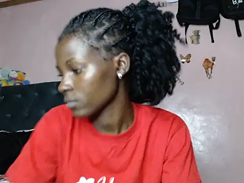 TrishaKalid online show from February 2025 08:02:02 PM