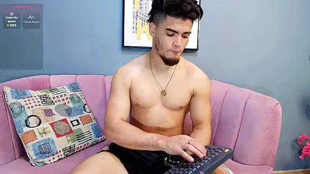 Snapshot of dante_fox_ chatting on January 2025 02:54:02 AM dante fox online show from January 2025 02:54:02 AM