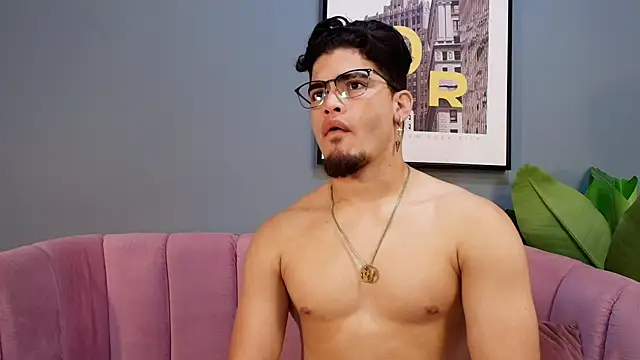Snapshot of dante_fox_ chatting on January 2025 01:22:02 AM dante fox online show from January 2025 01:22:02 AM