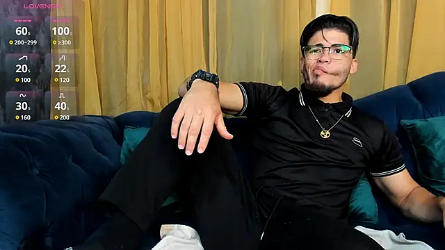 Snapshot of dante_fox_ chatting on March 2025 01:15:01 AM dante fox online show from March 2025 01:15:01 AM