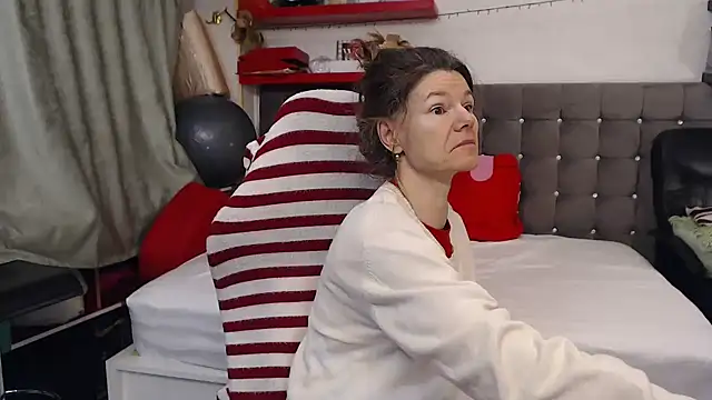 kellyterapy online show from February 2026 01:35:02 AM