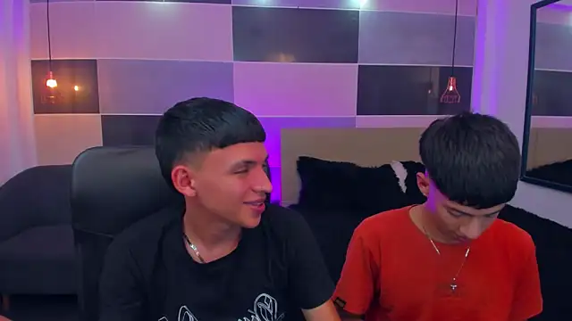 Snapshot of Juan_Nd_Steven chatting on December 2024 07:30:01 AM Juan Nd Steven online show from December 2024 07:30:01 AM