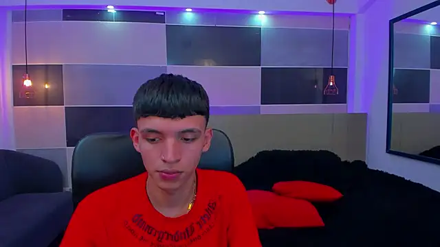 Snapshot of Juan_Nd_Steven chatting on February 2025 07:24:02 AM Juan Nd Steven online show from February 2025 07:24:02 AM
