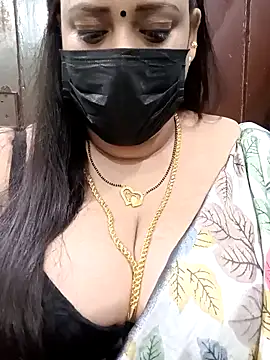 Snapshot of ashikaa_r chatting on January 2025 09:03:01 PM ashikaa r online show from January 2025 09:03:01 PM