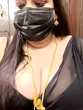 Snapshot of ashikaa_r chatting on February 2025 01:09:02 PM ashikaa r online show from February 2025 01:09:02 PM