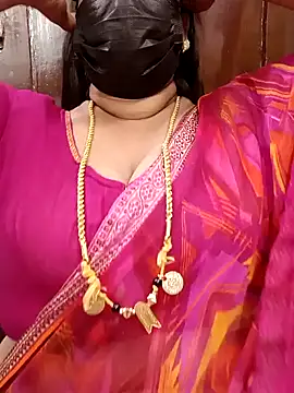 Snapshot of ashikaa_r chatting on February 2025 01:40:02 PM ashikaa r online show from February 2025 01:40:02 PM