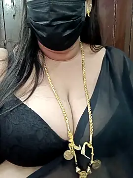 Snapshot of ashikaa_r chatting on March 2025 08:17:01 AM ashikaa r online show from March 2025 08:17:01 AM