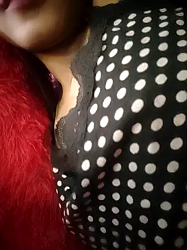 Snapshot of Hot_Goldengirl chatting on March 2025 08:31:02 PM Hot Goldengirl online show from March 2025 08:31:02 PM