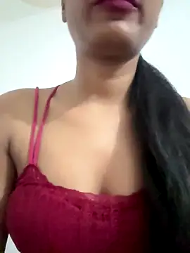 Snapshot of Hot_Goldengirl chatting on September 2025 06:41:02 PM Hot Goldengirl online show from September 2025 06:41:02 PM