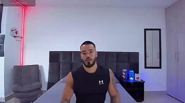 Alexander Martines online show from January 2025 09:51:02 PM