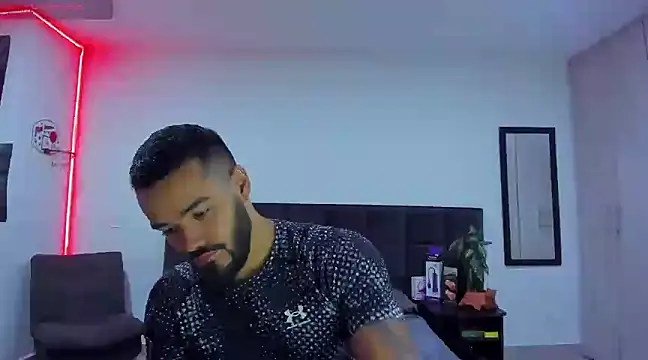 Alexander Martines online show from February 2025 11:23:02 PM