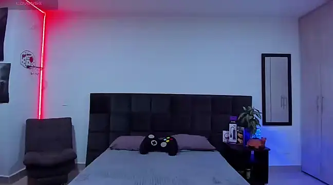 Alexander Martines online show from March 2025 02:53:02 AM