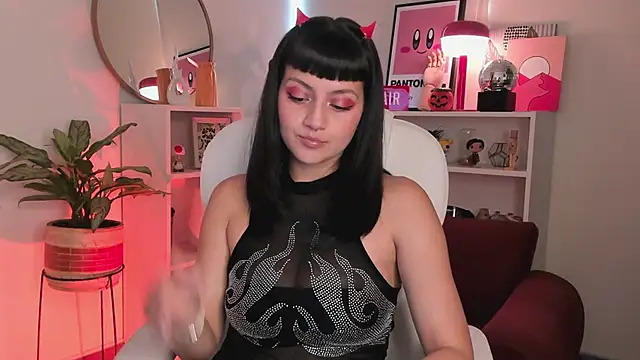 Snapshot of nahiapaws chatting on October 2025 07:48:02 PM nahiapaws online show from October 2025 07:48:02 PM