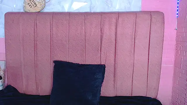 Snapshot of mildre303av chatting on October 2025 04:29:02 PM mildre303av online show from October 2025 04:29:02 PM