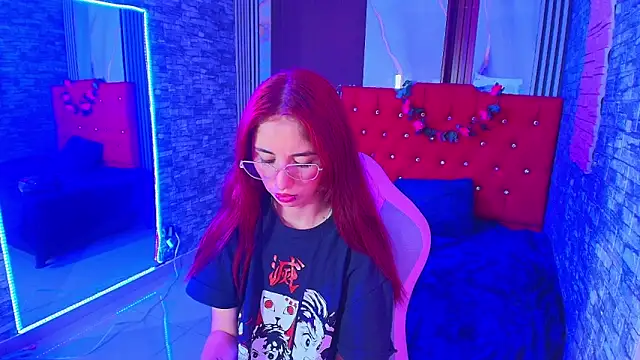 Snapshot of mildre303av chatting on October 2025 08:36:02 PM mildre303av online show from October 2025 08:36:02 PM