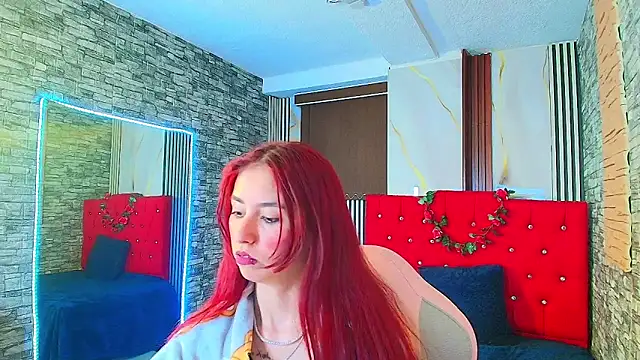 Snapshot of mildre303av chatting on November 2025 07:58:01 PM mildre303av online show from November 2025 07:58:01 PM