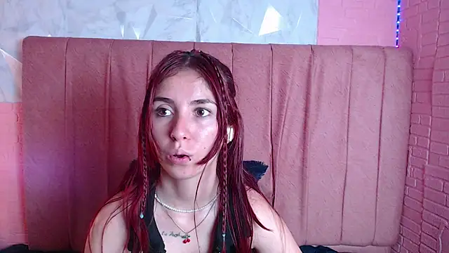 Snapshot of mildre303av chatting on November 2025 10:37:02 PM mildre303av online show from November 2025 10:37:02 PM