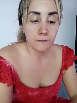 Isabel23zr online show from October 2025 03:53:01 PM