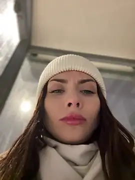 Accole online show from January 2025 05:29:02 PM