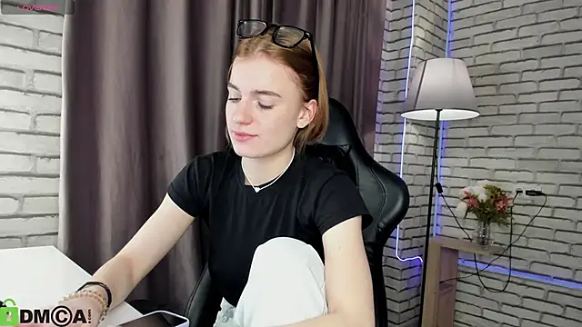 Stacey Brown online show from February 2026 12:20:02 AM