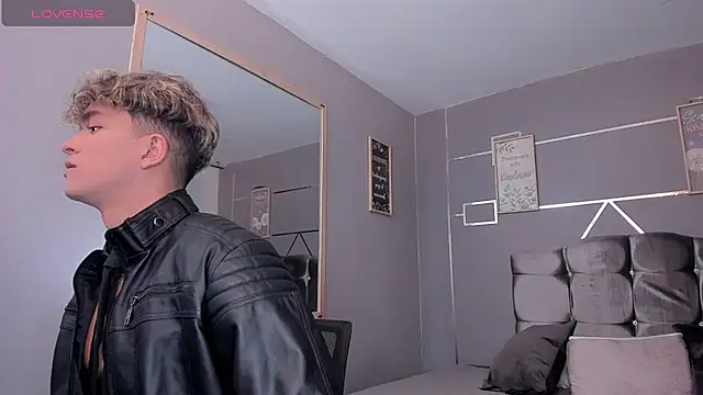 ANDRIUS 24 online show from January 2025 01:25:02 PM