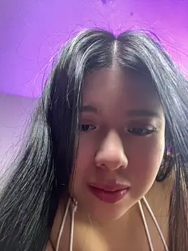 MarielQueenx online show from August 2026 05:23:02 AM