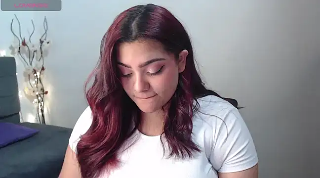 KathyGonzalez online show from February 2025 01:33:01 PM