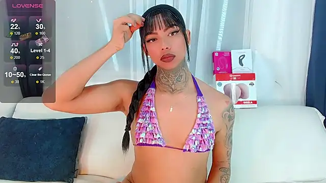 Snapshot of laura_sweett120 chatting on December 2025 12:40:01 AM laura sweett120 online show from December 2025 12:40:01 AM