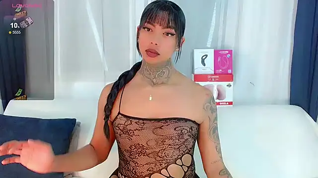 Snapshot of laura_sweett120 chatting on February 2026 06:07:01 AM laura sweett120 online show from February 2026 06:07:01 AM