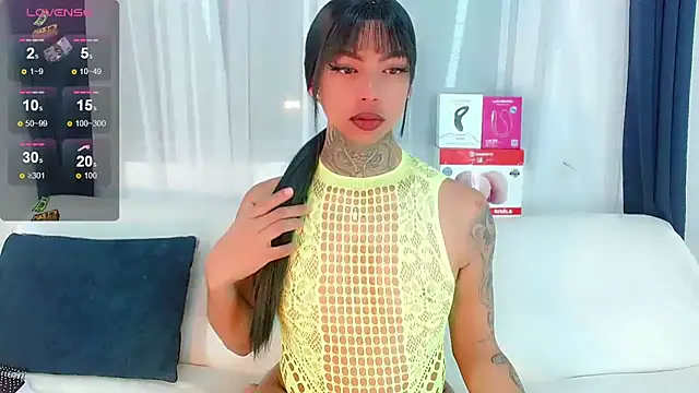 Snapshot of laura_sweett120 chatting on February 2026 06:53:02 AM laura sweett120 online show from February 2026 06:53:02 AM