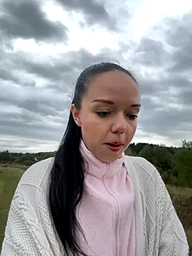 Vanesskaa online show from September 2025 03:28:02 PM