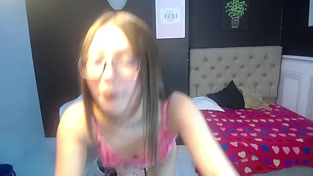 Snapshot of salome_pavlova7 chatting on January 2025 01:23:01 AM salome pavlova7 online show from January 2025 01:23:01 AM