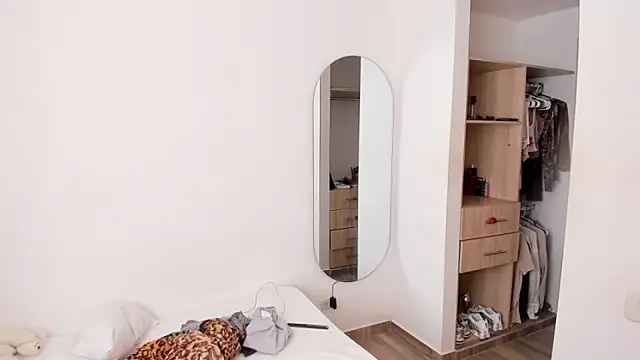 rose scottt online show from January 2026 05:37:01 PM