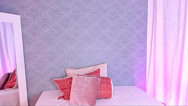 Snapshot of CatrinaRossi chatting on January 2025 08:22:01 PM CatrinaRossi online show from January 2025 08:22:01 PM