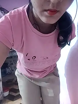 Snapshot of Bittu-rani chatting on December 2024 10:17:02 AM Bittu-rani online show from December 2024 10:17:02 AM