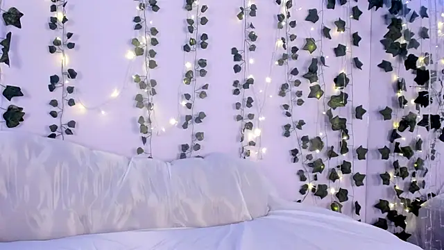 Snapshot of Natasha_Nasty2 chatting on December 2024 12:44:01 PM Natasha Nasty2 online show from December 2024 12:44:01 PM