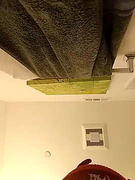 Snapshot of SubTSMoon chatting on November 2025 12:03:02 AM SubTSMoon online show from November 2025 12:03:02 AM