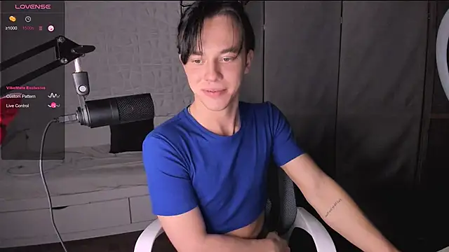 Jerry Bomb online show from December 2025 05:00:01 PM