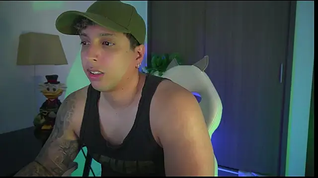 Snapshot of appolo_allen chatting on November 2025 11:36:02 PM appolo allen online show from November 2025 11:36:02 PM